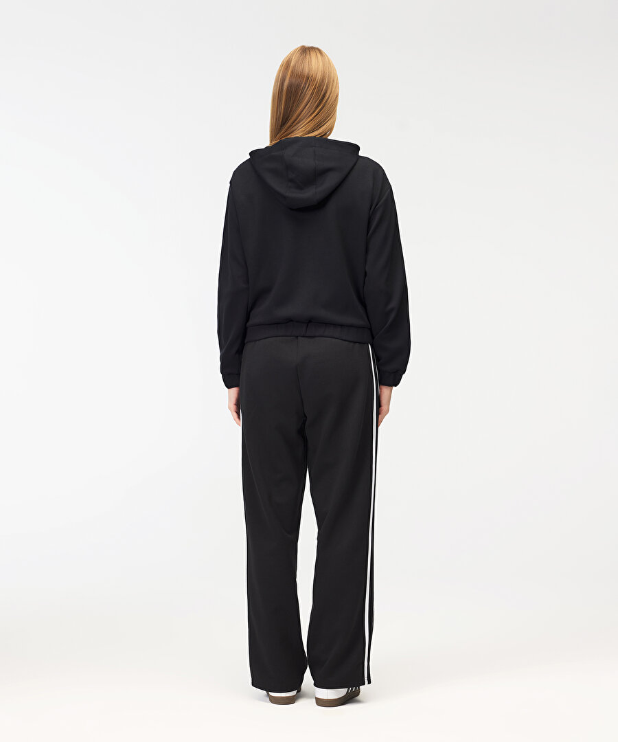 BEŞİKTAŞ KADIN KAPÜŞONLU SWEATSHIRT 8526251T3