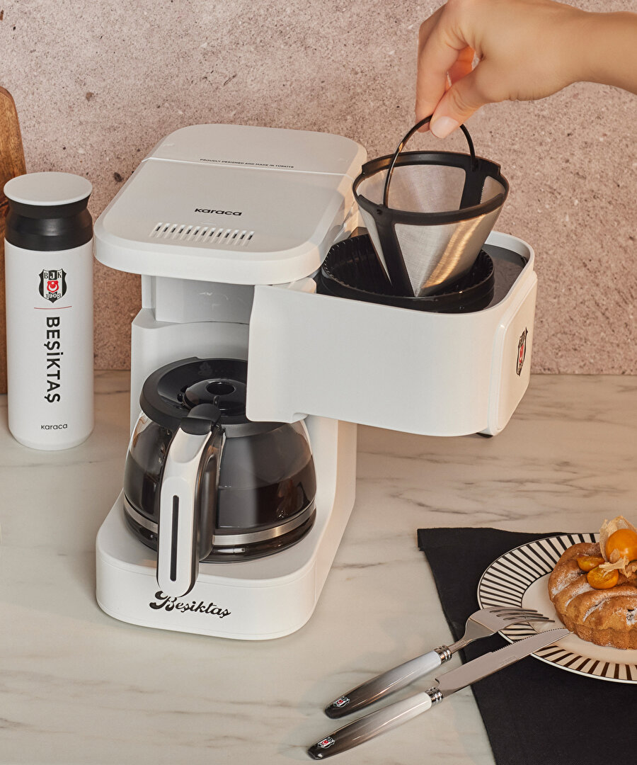 BEŞİKTAŞ KARACA JUST COFFEE TARAFTAR FİLTRE KAHVE MAKİNESİ