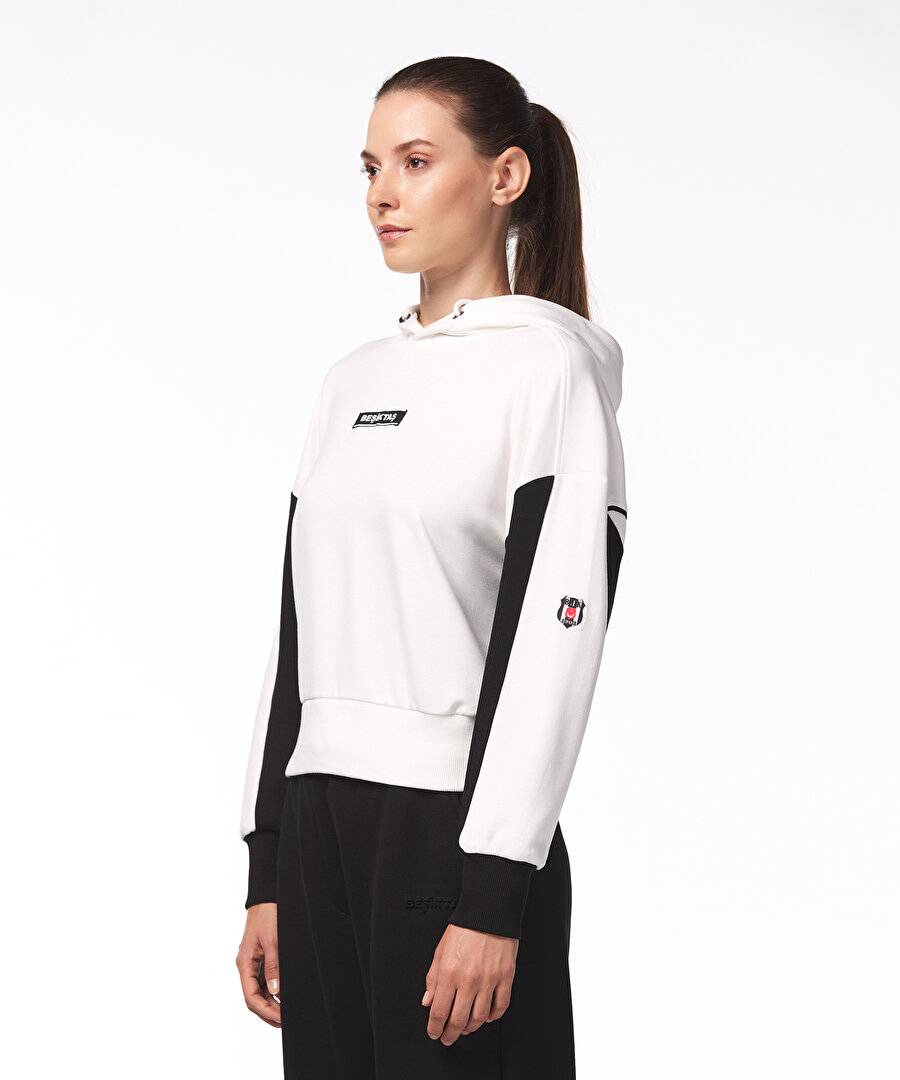 BEŞİKTAŞ KADIN KAPÜŞONLU SWEATSHIRT 8425233T3